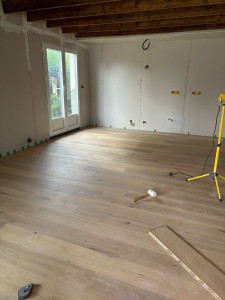 Photo de galerie - Pose de parquet / électricité / placo 