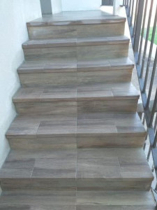 Photo de galerie - Carrelage escalier