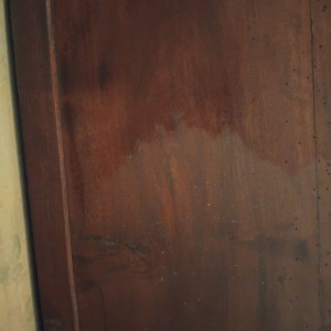 Photo de galerie - Une armoire à finir de nettoyer