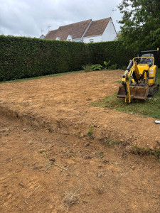 Photo de galerie - Divers terrassements, devis gratuit 
machines louées avec où sans chauffeur 
