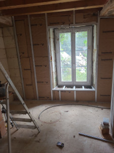 Photo de galerie - Création ossatures métalliques plus isolation plâtrerie bande peinture et sol carrelage