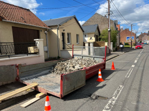 Photo de galerie - Pose de benne pour évacuation gravats est déchets