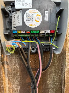 Photo de galerie - Raccordement portail électrique 