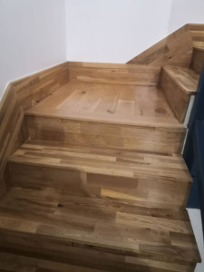 Photo de galerie - Restauration d' un escalier en béton
