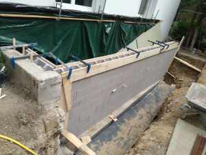 Photo de galerie - Mur en agglos coffrant