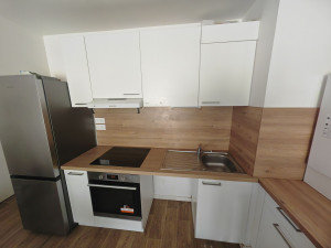 Photo de galerie - Remplacement plan de travail + pose crédence 