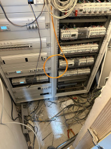 Photo de galerie - Interventions sur armoire 