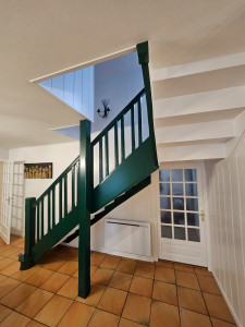 Photo de galerie - Escalier repeint au gout du jour  