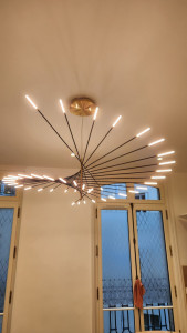 Photo de galerie - Montage et installation d'un lustre 

