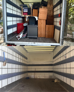 Photo de galerie - Déchargement 20m3 avec rangement dans le domicile , clients satisfaits 