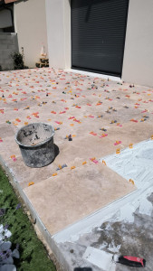 Photo de galerie - Pose de carrelage travertin terrasse. chantier campagnan 34 