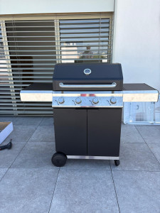 Photo de galerie - Montage barbecue 