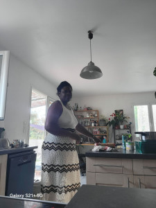 Photo de galerie - Préparation des repas,  réfection du lit, aspirateur plus serpillière, linge, discuter, courses, aide au lever et coucher, aide à la prise du médicament plus repas,  promenade 