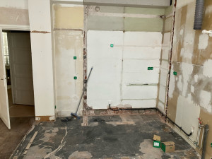 Photo de galerie - Saignee réaliser pour modification de l’implantation des prise de la cuisine et rebouchage de tout 