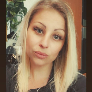 Photo de galerie - Je vous propose mes services pour vôtres quotidien (ménages, courses, préparation de repas,compagnie,aide aux repas,aide à la toilette)je suis une personne dynamique toujours de bonne humeur 