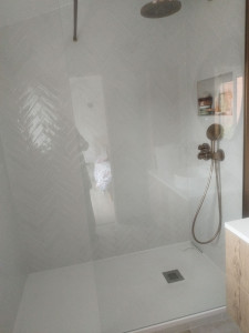 Photo de galerie - Nettoyage salle de bain et vitres