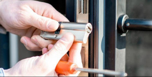 Photo de galerie - Changement de cylindre