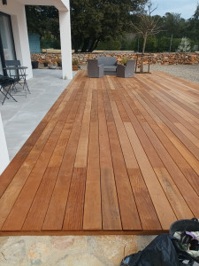 Photo de galerie - Création d'une terasse en bois exotique 