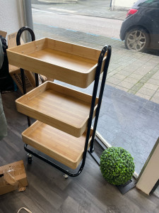 Photo de galerie - Chariot/desserte