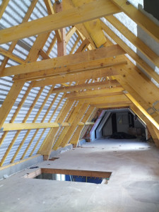 Photo de galerie - Charpente traditionnelle, aménageable en sapin