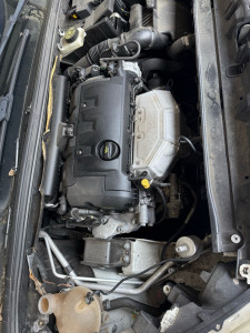 Photo de galerie - Bonjour, Je suis mécanicien à domicile avec plus de 6 ans d’expérience dans la mécanique automobile. Passionné par mon métier, je propose mes services pour l’entretien et la réparation de votre véhicule directement chez vous 