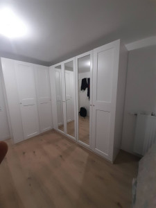 Photo de galerie - Armoire Pax portes charnières 