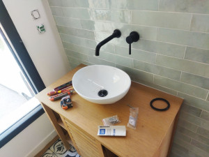 Photo de galerie - Montage lavabo 