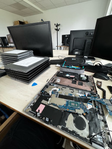 Photo de galerie - Dépannage informatique