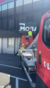Photo de galerie - Pose d enseigne 
