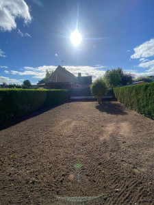 Photo de galerie - Préparation de sol avant engazonnement 