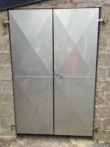 Photo de galerie - Portes cave en inox 