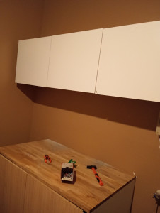 Photo de galerie - Installer et poser des étagères