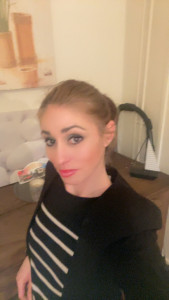 Photo de galerie - Ménage accompagnement course loisirs rendez-vous toilettes change etc…