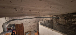 Photo de galerie - Ventilation tirage naturel  ( entrée d'air basse ) pour une meilleure aération et régulation d'humidité dans la cave.