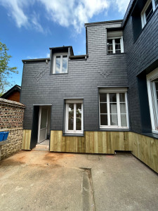Photo de galerie - Isolation extérieur, ardoise, bois et habillage aluminium 
