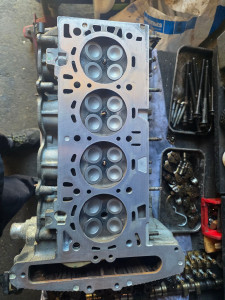 Photo de galerie - Changement de culasse / soupape 2.4 chevrolet