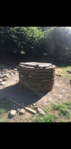Photo de galerie - Reconstruction tête de puits complète en pierre 