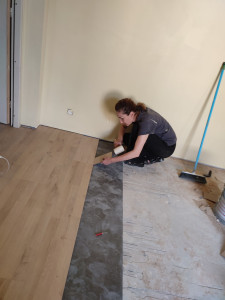 Photo de galerie - Je pose du parquet