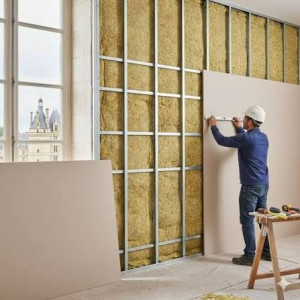 Photo de galerie - Pose placo, isolation, bande, faux plafond, cloison, peinture, toile de verre, salle de bain, cuisine, raillage, placo collé, 