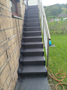 Photo de galerie - Etancheite escalier en rouleau bitumeux 