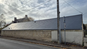 Photo de galerie - Démoussage toiture peinture 