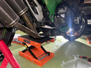 Photo de galerie - Pose kit rabaissement z800