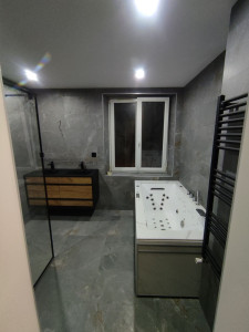 Photo de galerie - Rénovation complète de salle de bain. 