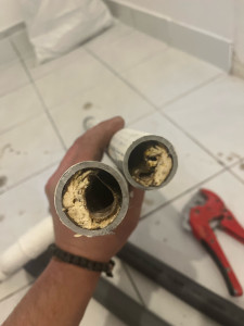 Photo de galerie - Évacuation, cuisine, tuyau engorgé