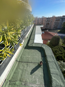 Photo de galerie - Pose d’une étanchéité auto-protéger sur une casquette avec bandes de rives 