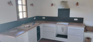 Photo de galerie - Montage d'une cuisine 
