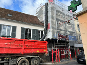 Photo de galerie - Dépose de cheminée, rénovation de couverture et de la façade