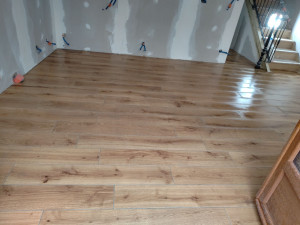 Photo de galerie - Pose imitation parquet format 1.20x0.20 rectifié 