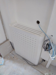 Photo de galerie - Création et installation cache radiateur