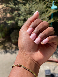 Photo de galerie - Faux ongles 